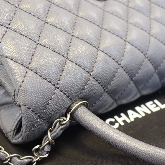 SOLD CHANEL COCO CAVIAR QUILTED LEATHERSHOULDERBAG - Picture 4 of 8